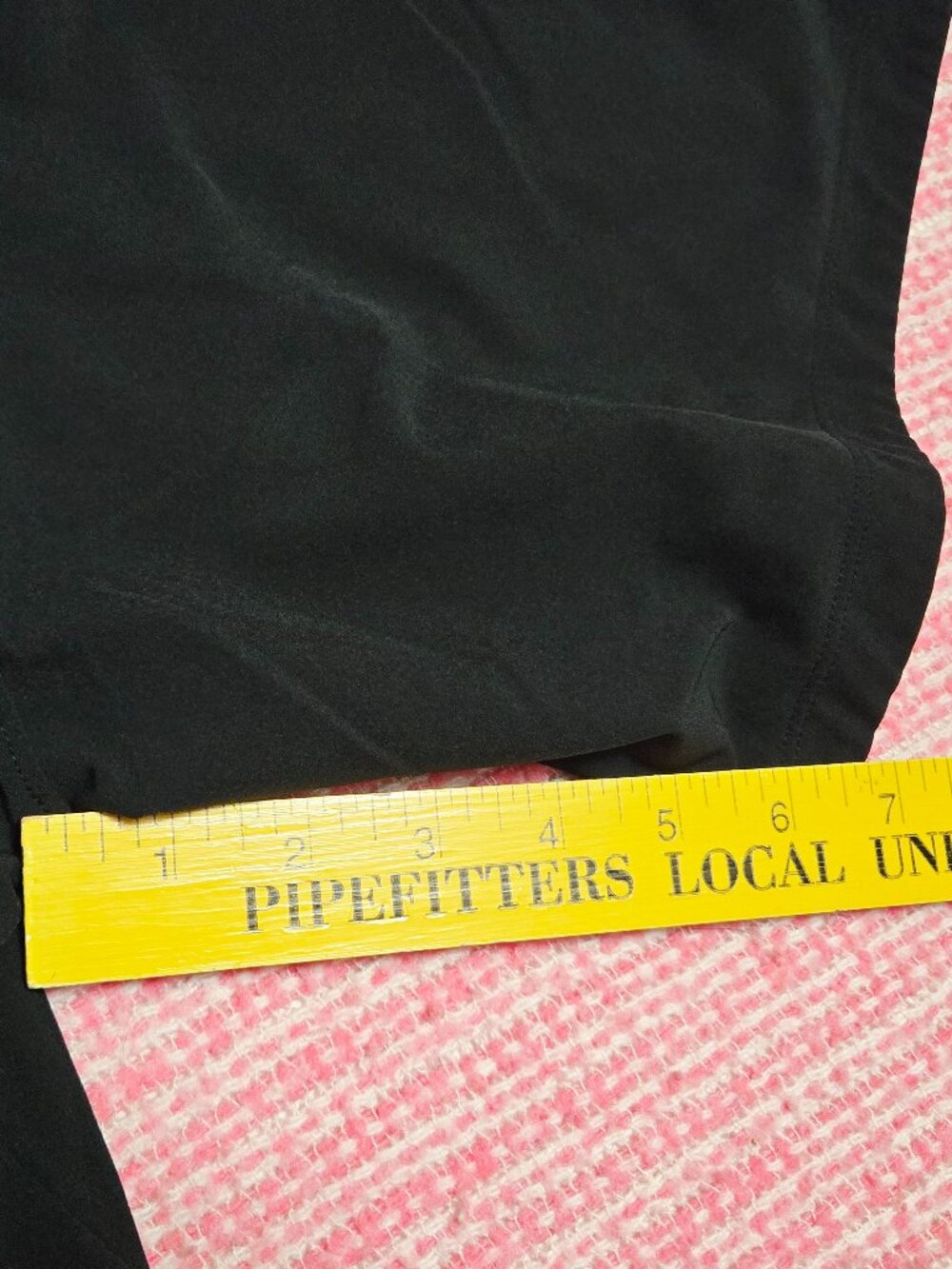 EUC Under Armour Women's Black Running Shorts Built-In Panties Fitted Large Poly - Picture 12 of 13